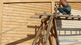 Hogyan válasszunk festéket a faház homlokzatához - hasznos tippek
